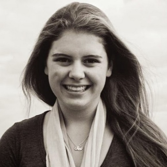 Meet your Posher, Olivia - Picture 1 of 1